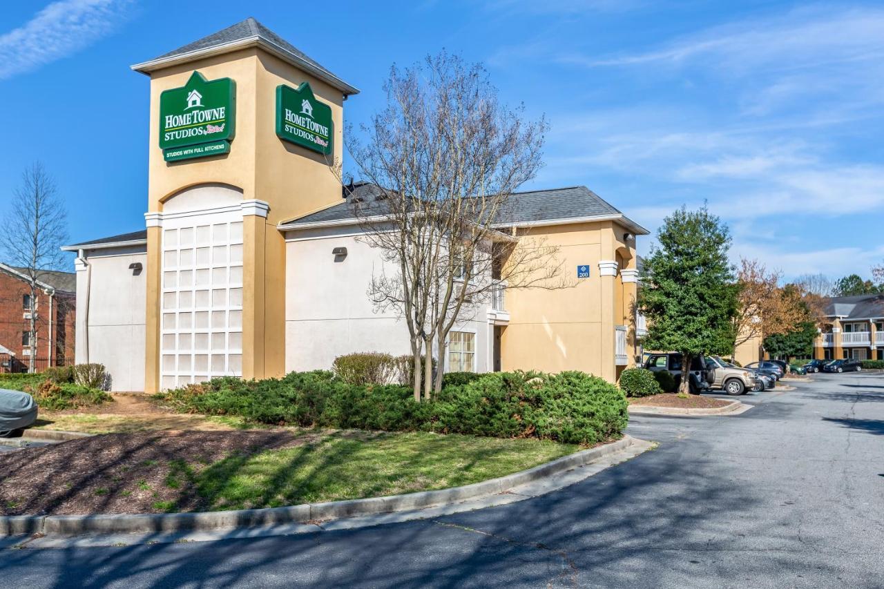 נורקרוס Hometowne Studios By Red Roof Atlanta Ne - Peachtree Corners מראה חיצוני תמונה