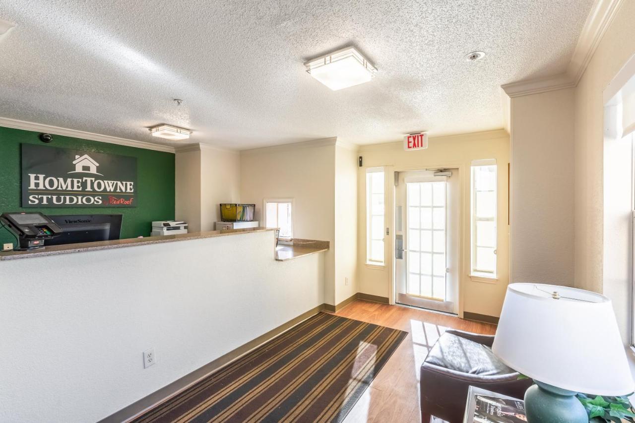 נורקרוס Hometowne Studios By Red Roof Atlanta Ne - Peachtree Corners מראה חיצוני תמונה