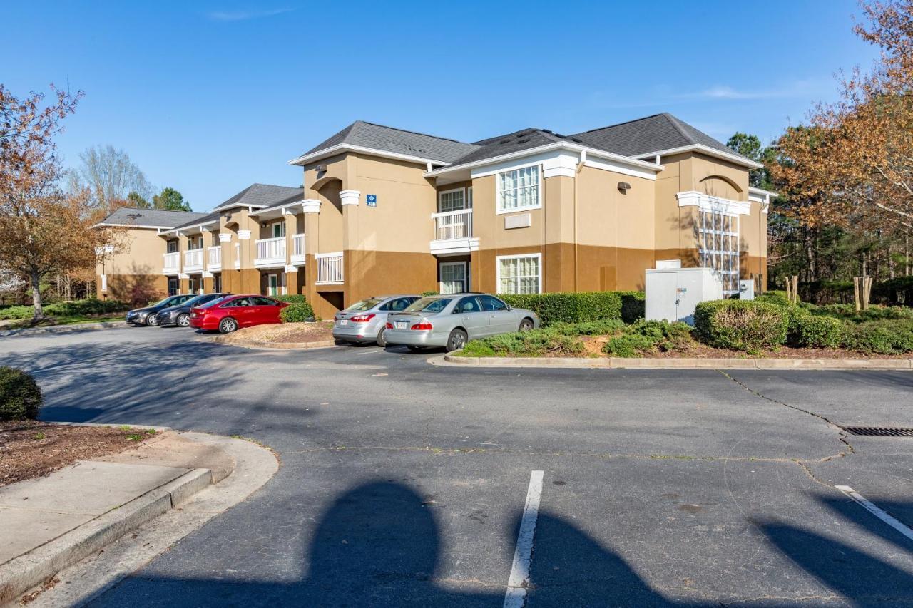 נורקרוס Hometowne Studios By Red Roof Atlanta Ne - Peachtree Corners מראה חיצוני תמונה