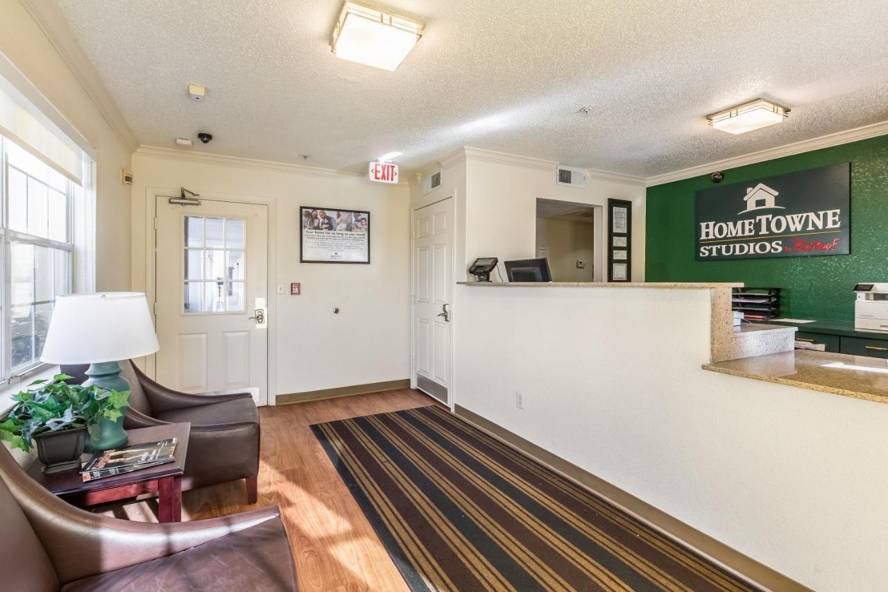 נורקרוס Hometowne Studios By Red Roof Atlanta Ne - Peachtree Corners מראה חיצוני תמונה
